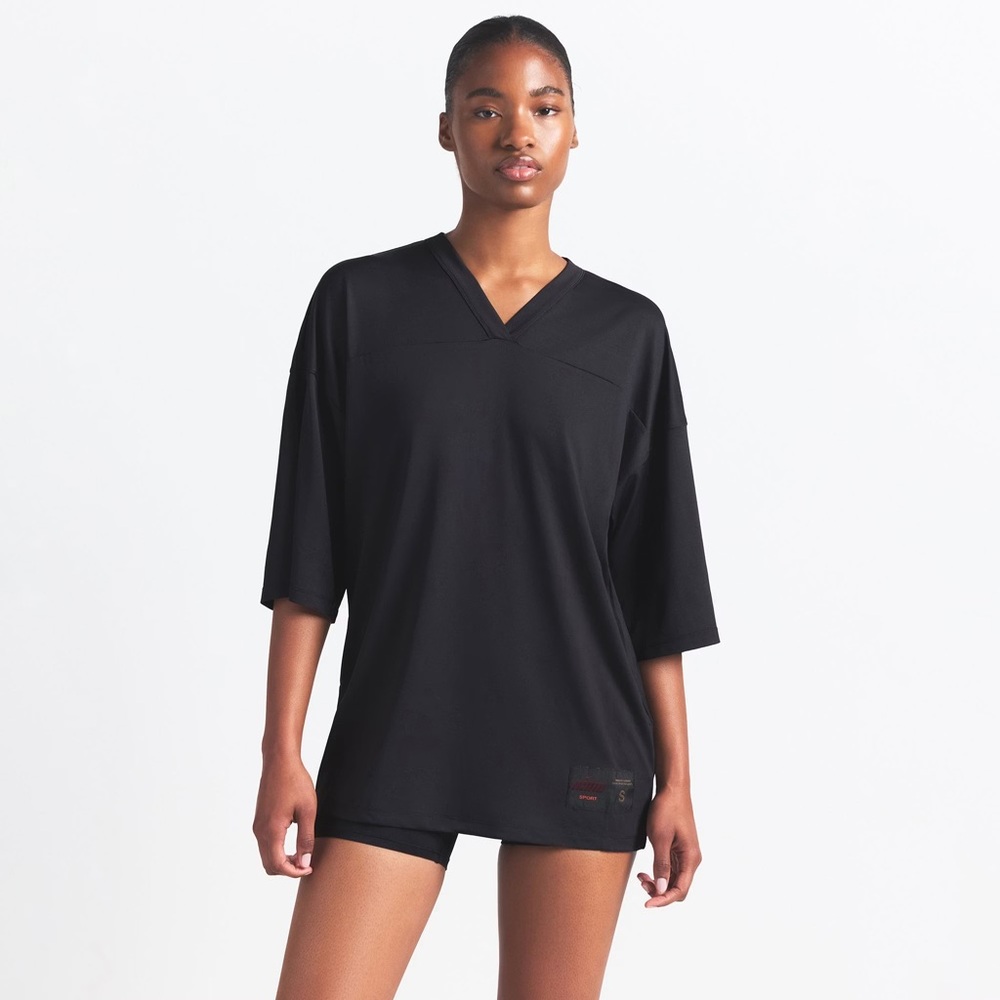 NWT Nike SKIMS AIRY V-NECK OVERSIZED TOP•obsidian •multiple sizes
